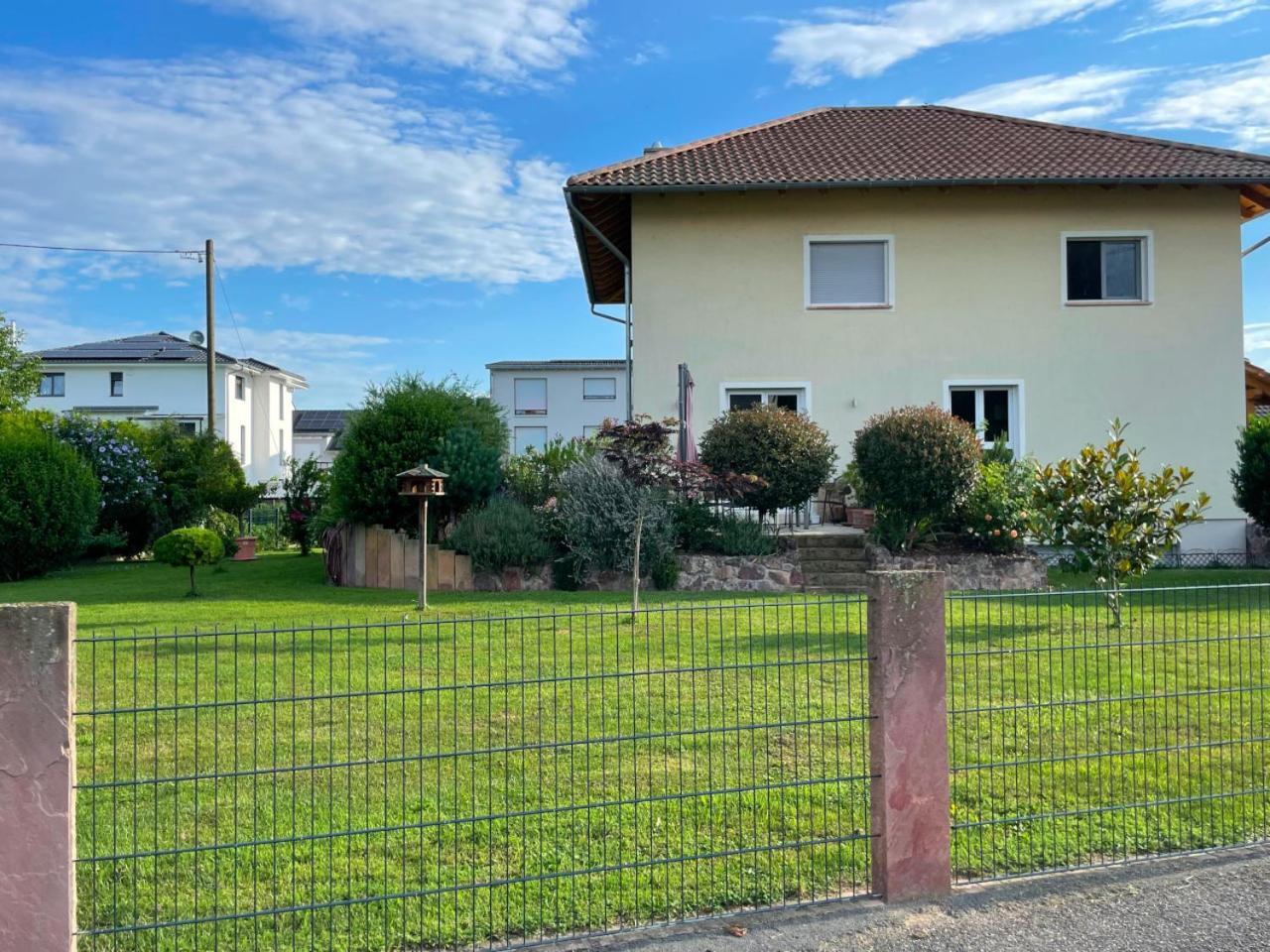 Casa Enghauser Apartment Rheinhausen